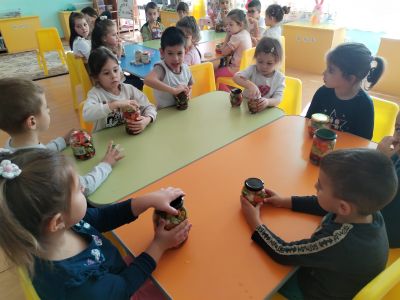 "Туршия от сезонни зеленчуци" - ДГ Божур - Сливен