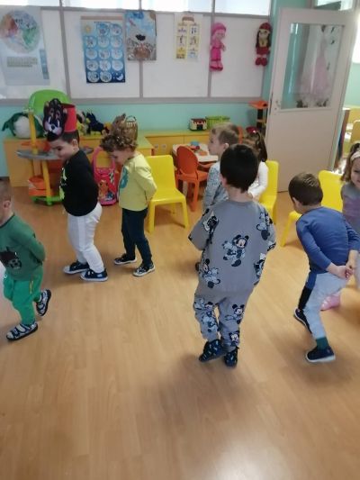 1 група - нашите игри - ДГ Божур - Сливен