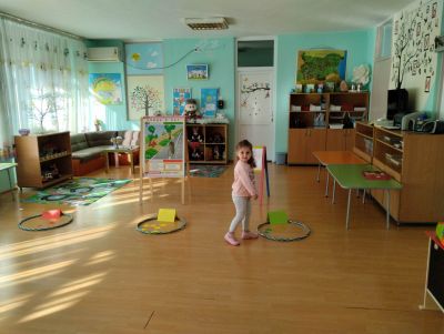 1Б група ПИ "Познавам цветовете на светофара" - ДГ Божур - Сливен