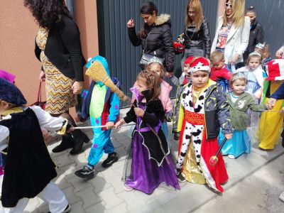 Участие във Фестивала на детската книга /10-12Май/ - ДГ Божур - Сливен